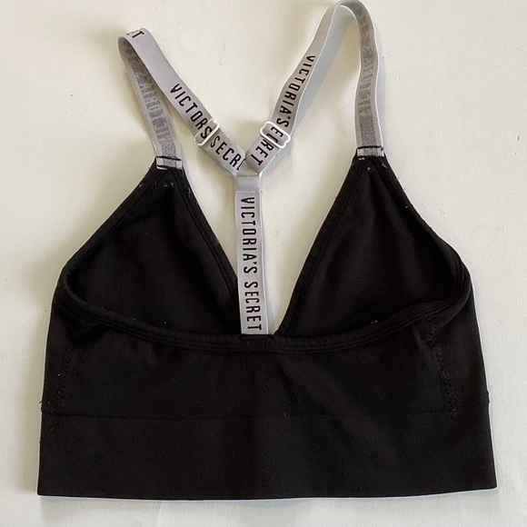 4 /💲20 🤑 Victoria's Secret bra - Picture 2 of 4